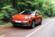 GAC איון V בנסיעה על כביש