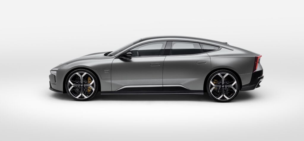 מבט צד על פולסטאר 5