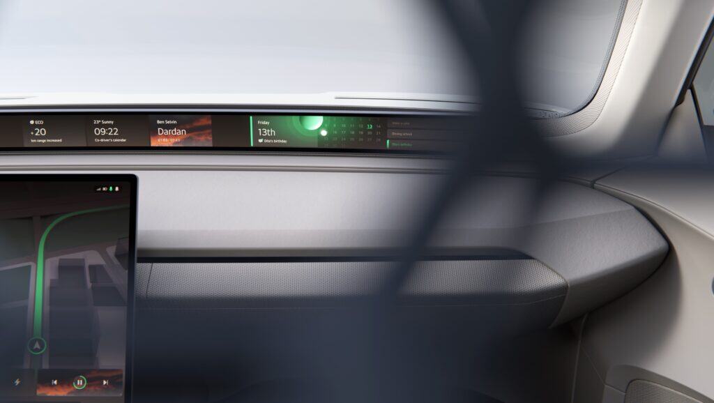 חלקו הימין של מסך התצוגה הנמתח בסקודה Vision O