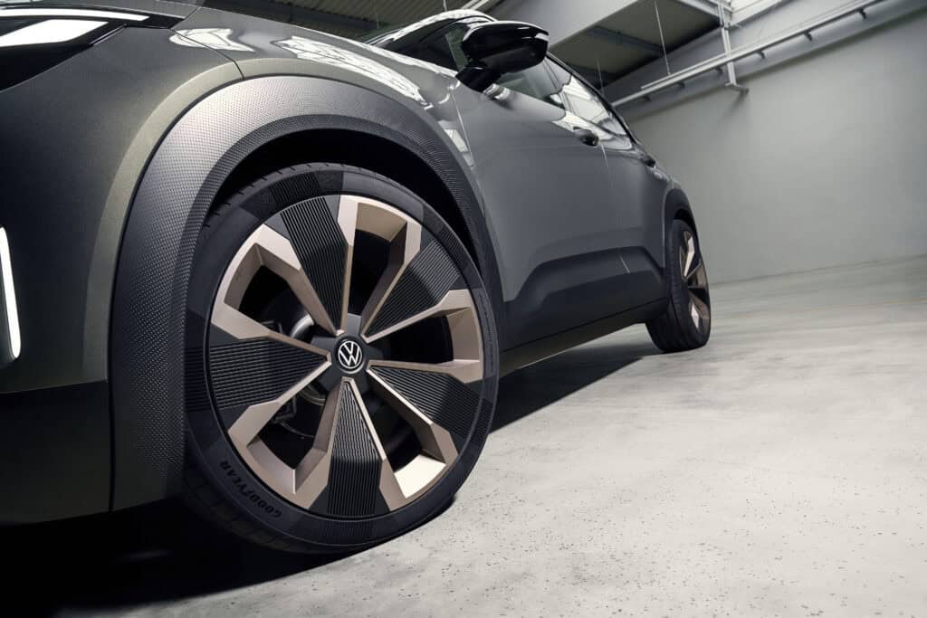 בסיס הגלגלים של פולקסווגן ID.CROSS קונספט