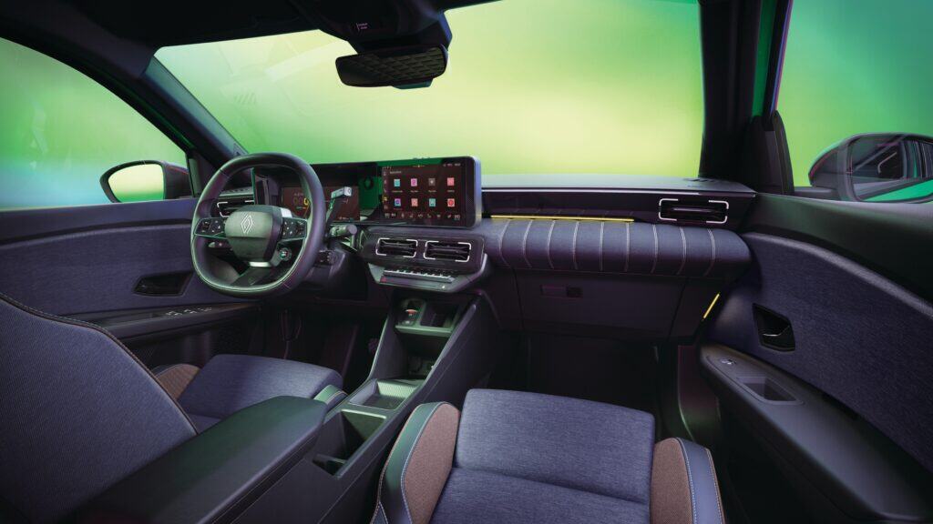 פנים הרכב וסביבת הנהג של רנו 5 החשמלית