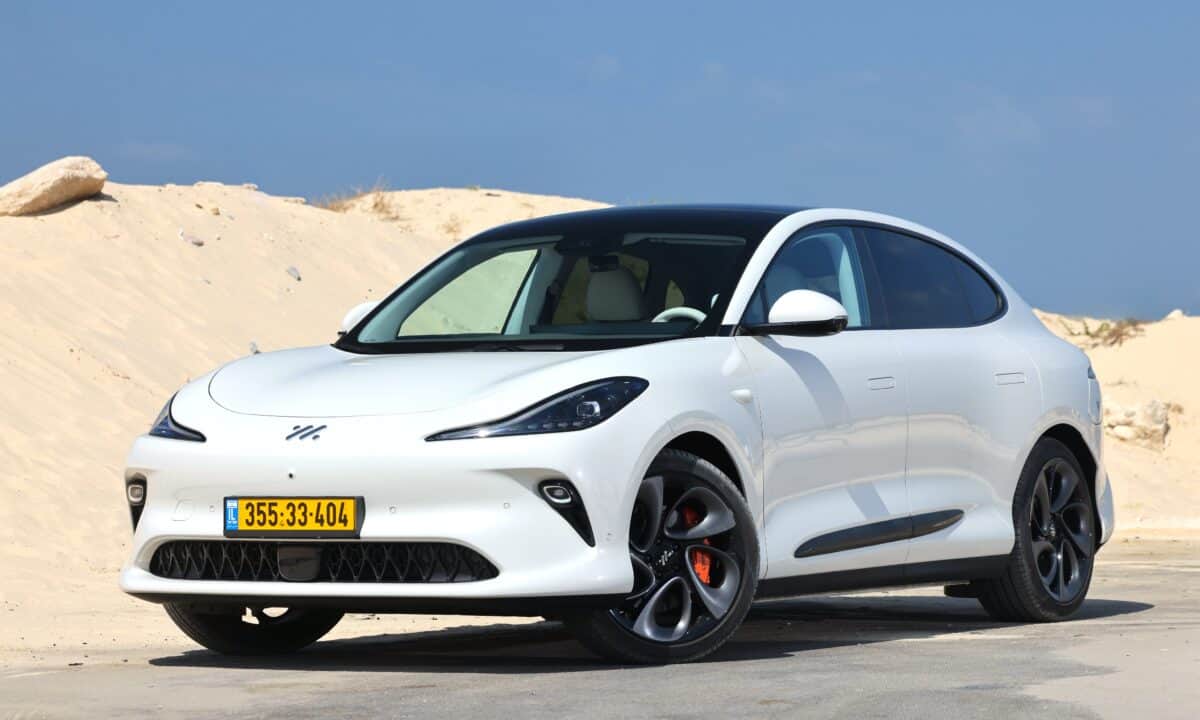 רכב פנאי חשמלי IM6